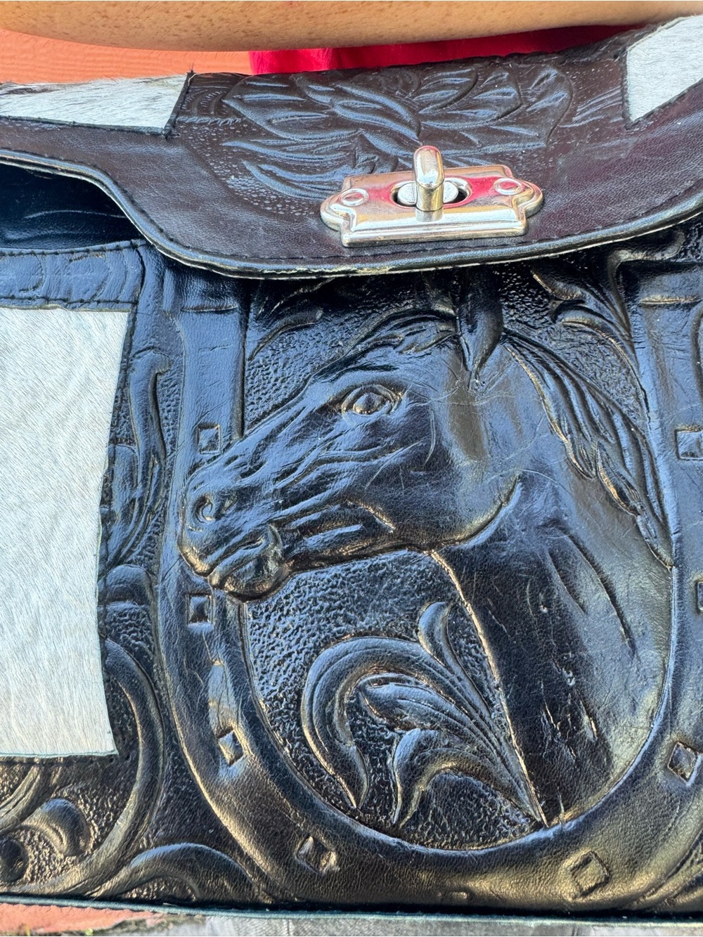 Vintage Mexico Black Tooled Leather Cowhide Western Shoulder Bag - Picture 3 of 11